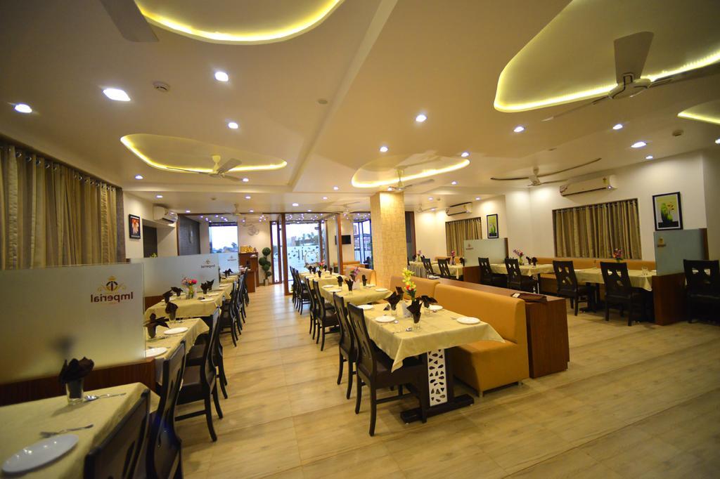 The Grand Imperial Hotel Morbi Eksteriør billede