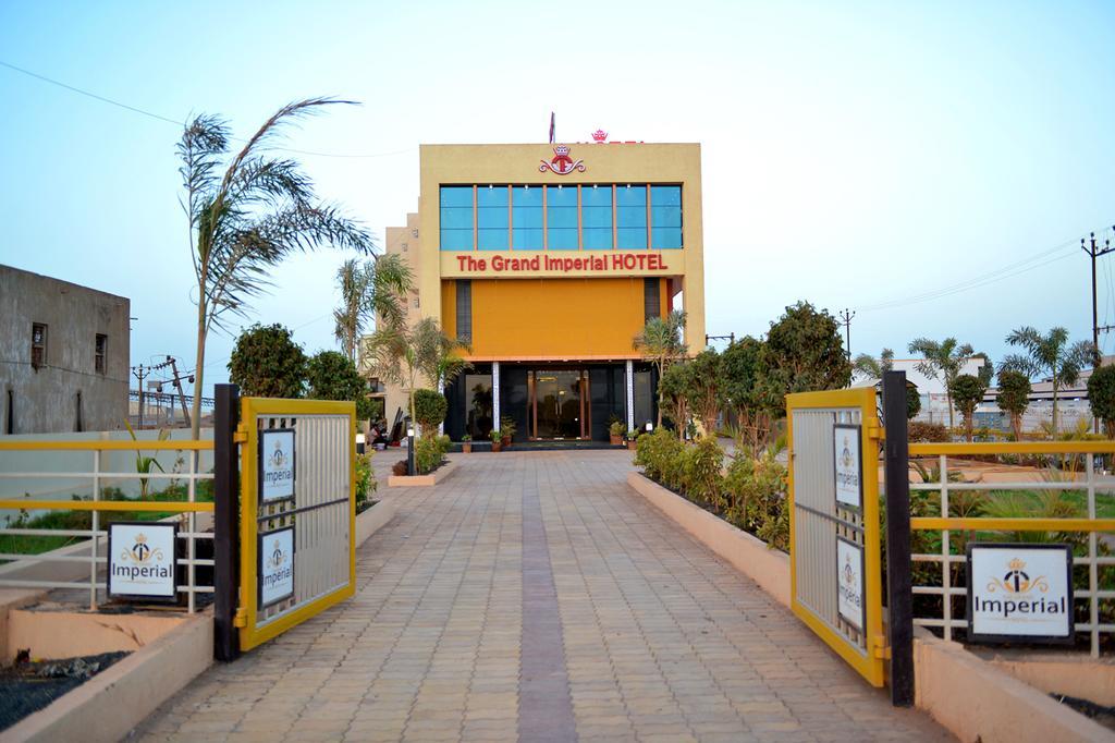 The Grand Imperial Hotel Morbi Eksteriør billede